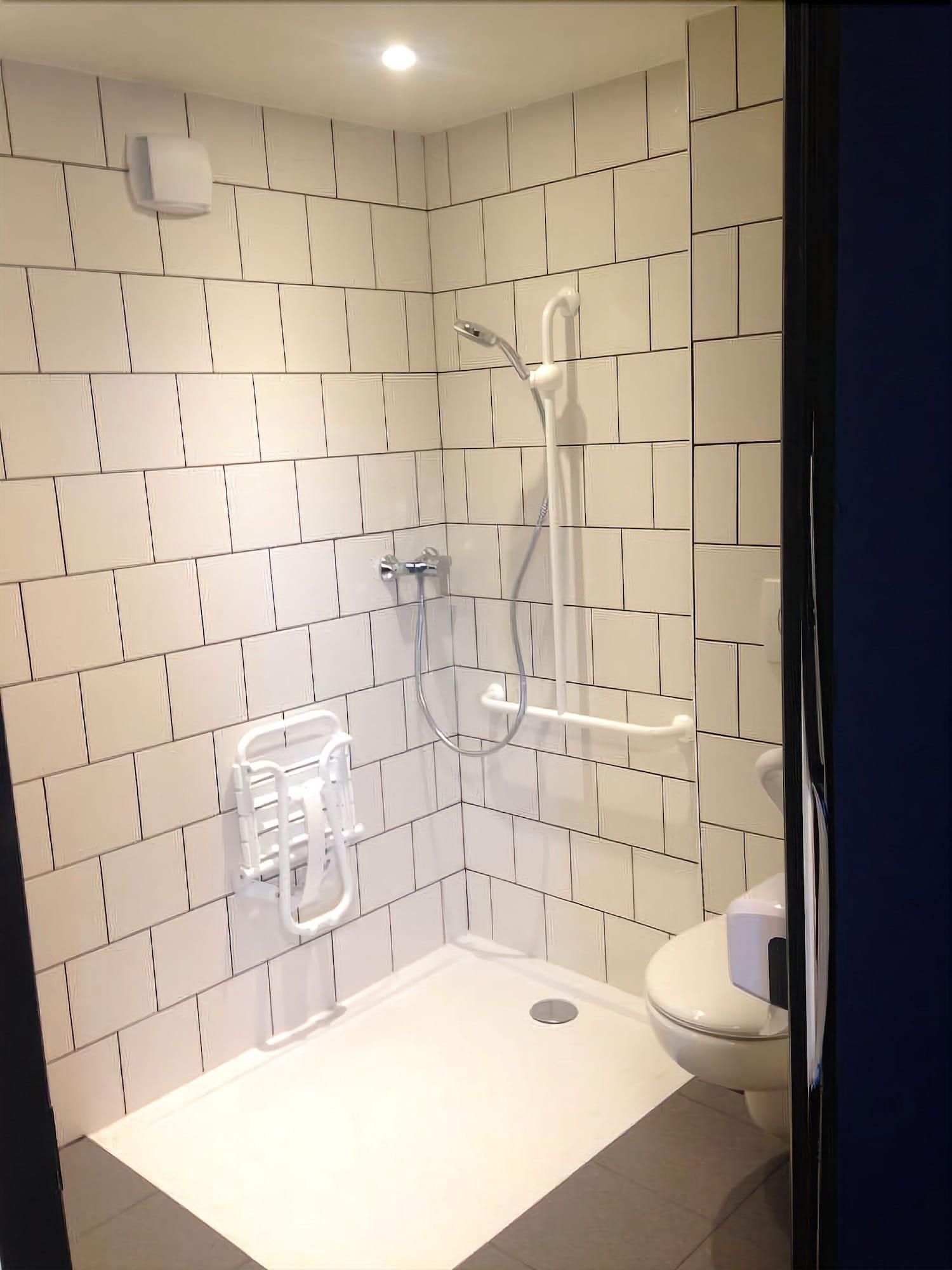 Eklo Hotels ליל מראה חיצוני תמונה